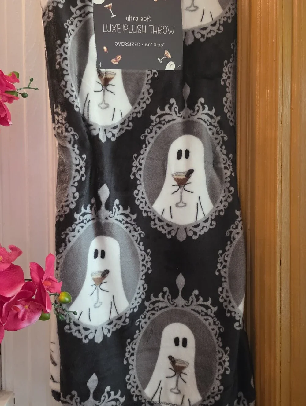 spooky sips nwt spooky